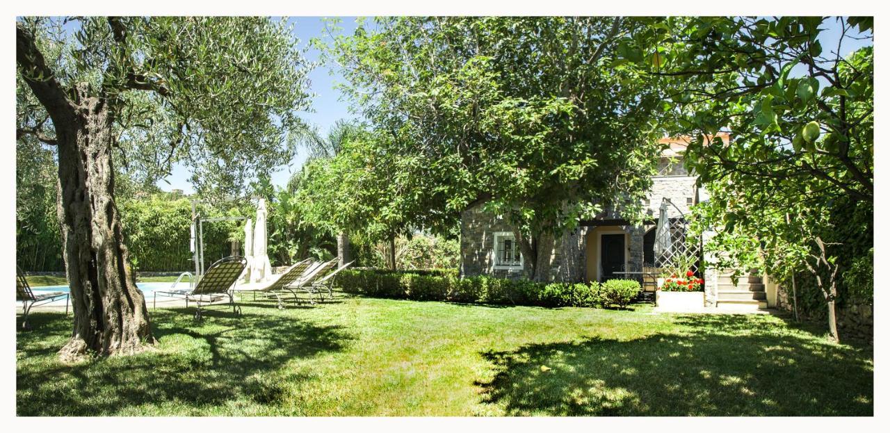 Casa Vacanze Nel Giardino Di Renzo Imperia Exterior foto